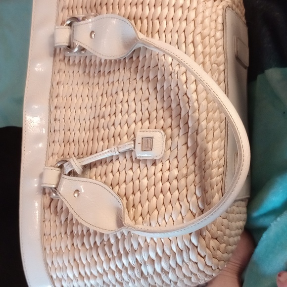 Liz Claiborne Handbags - Liz Claiborne purse